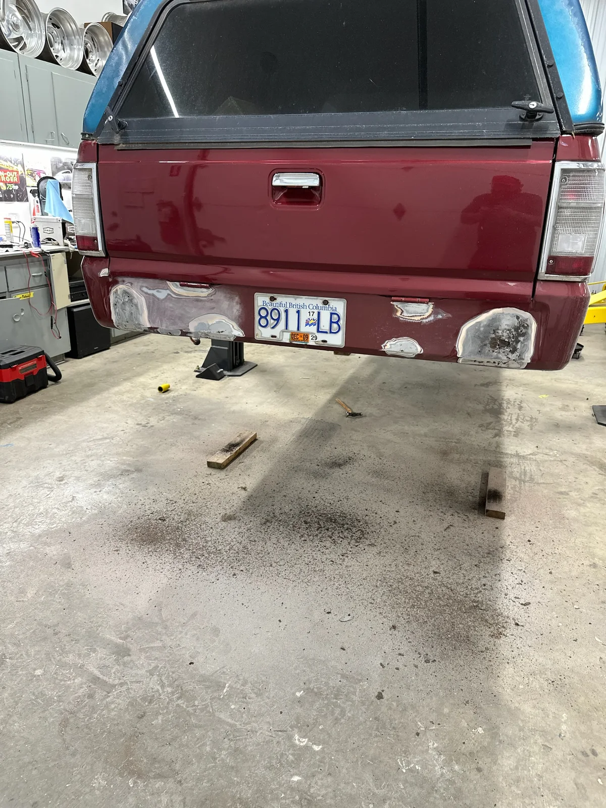 Burgundy Mazda, photo 22
