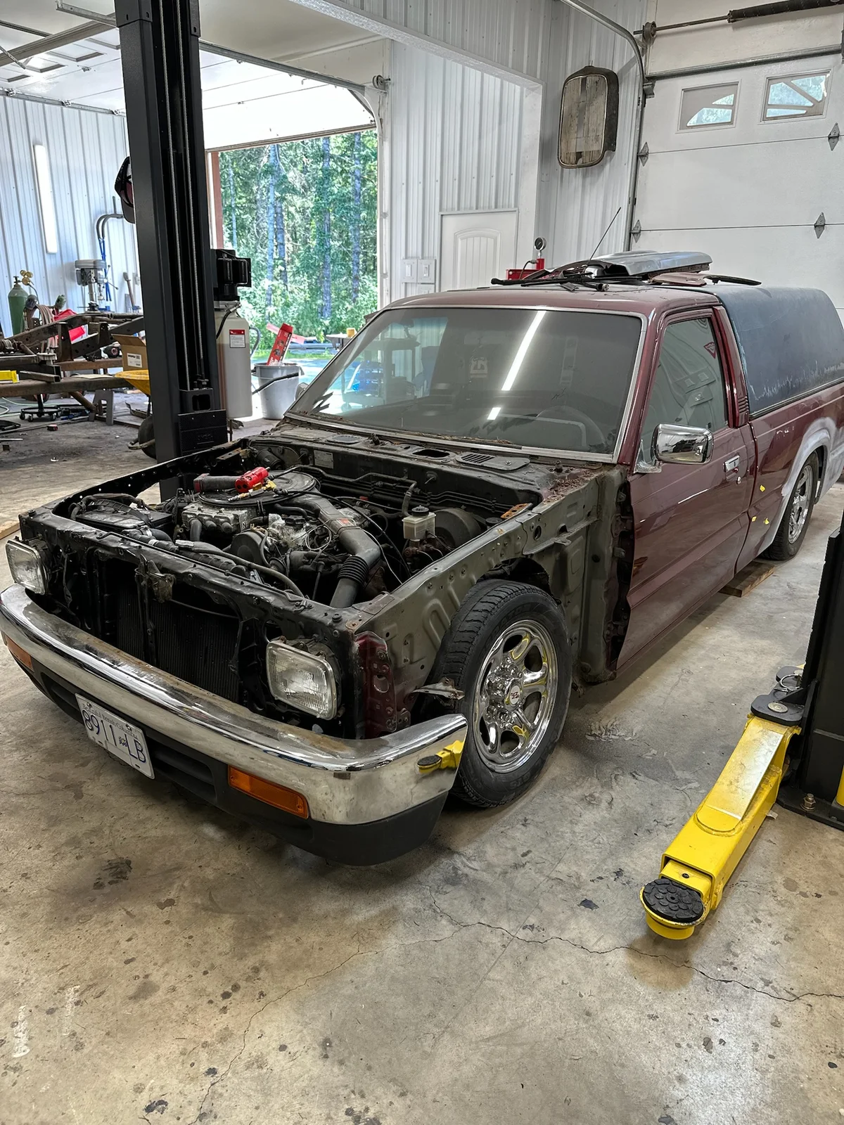 Burgundy Mazda, photo 26